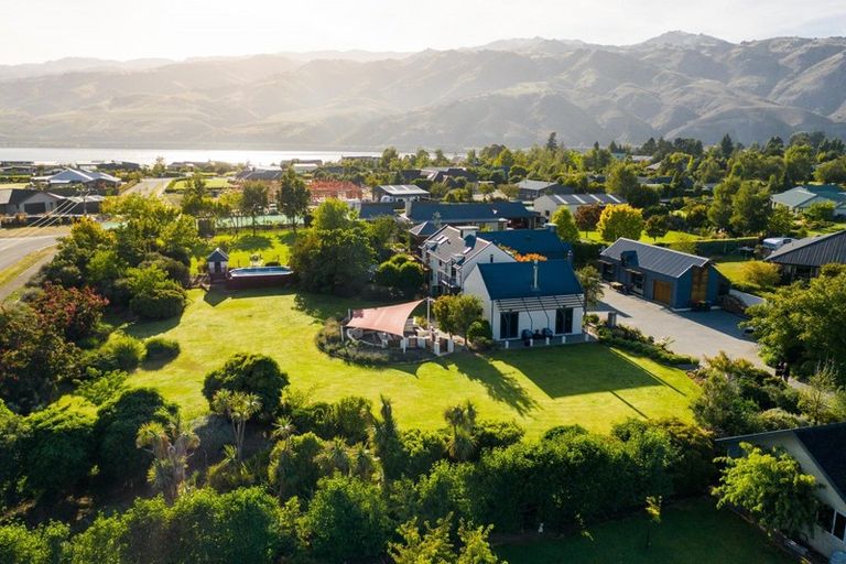 Photo of property in 10 Roberts Drive, Cromwell, 9310