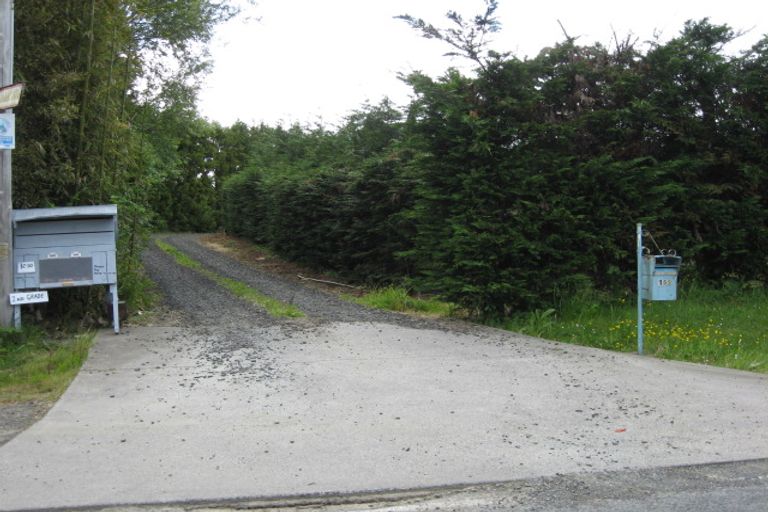 Photo of property in 82 Burns Lane, Kumeu, 0892