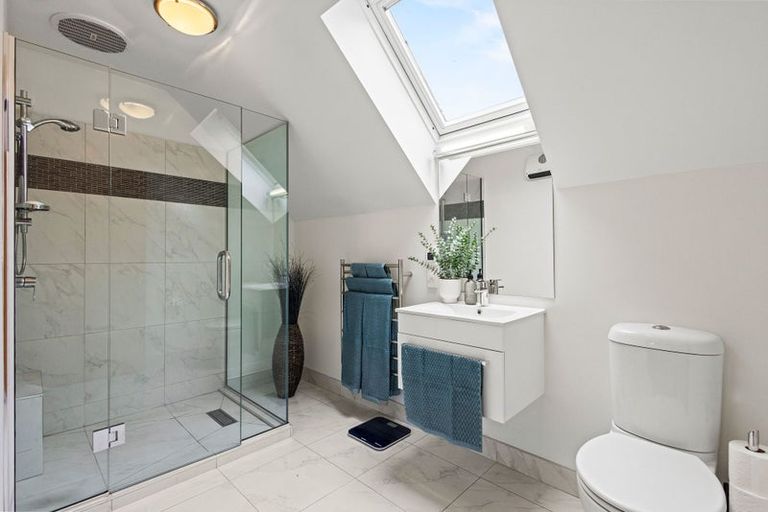 Photo of property in 2/3 Creyke Road, Ilam, Christchurch, 8041