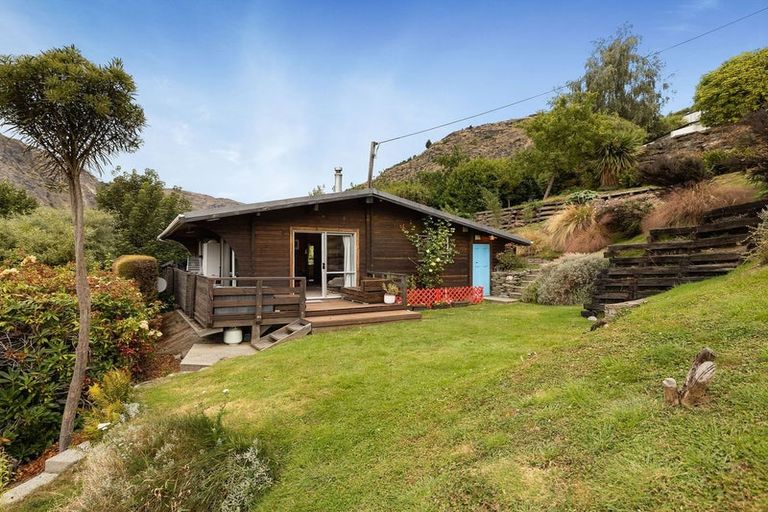 Photo of property in 26 Mcchesney Road, Arthurs Point, Queenstown, 9371