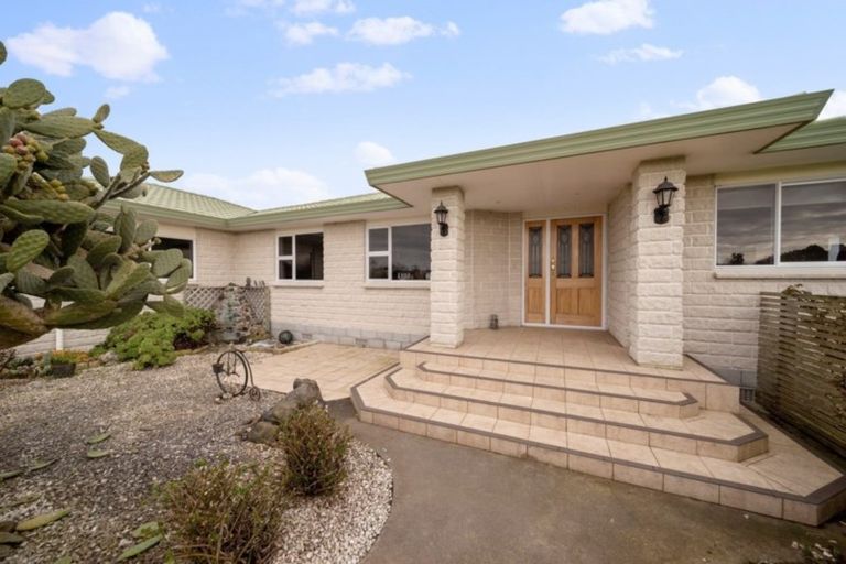 Photo of property in 281 Waihi Road, Hawera, 4673