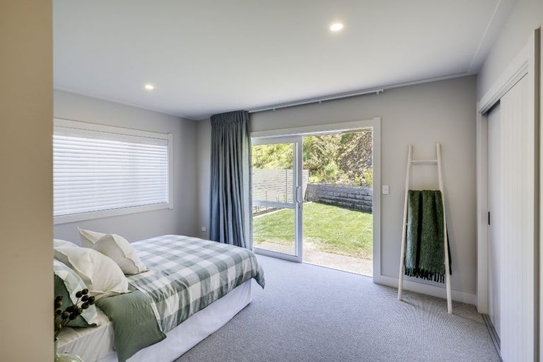 Photo of property in 71 Oak Road, Poraiti, Napier, 4112