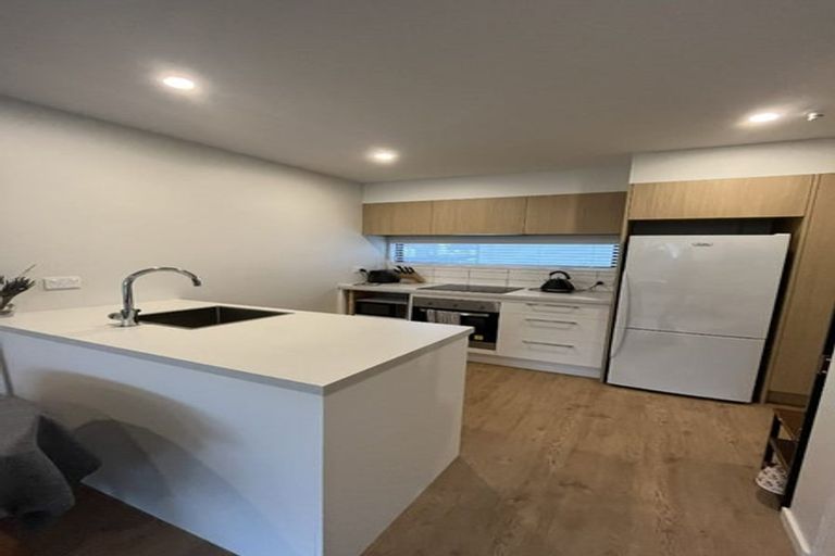 Photo of property in 2/48 Glen Road, Stokes Valley, Lower Hutt, 5019