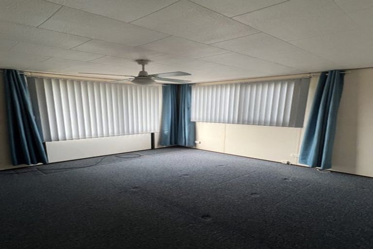 Photo of property in 2/141 Carnoustie Drive, Wattle Downs, Auckland, 2103