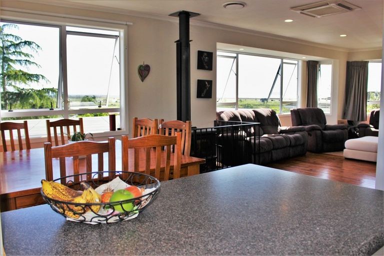 Photo of property in 208 Waikiekie Road, Thames, 3500