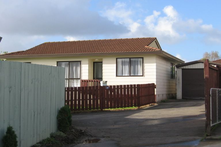 Photo of property in 1/213 Waitemata Drive, Ranui, Auckland, 0612