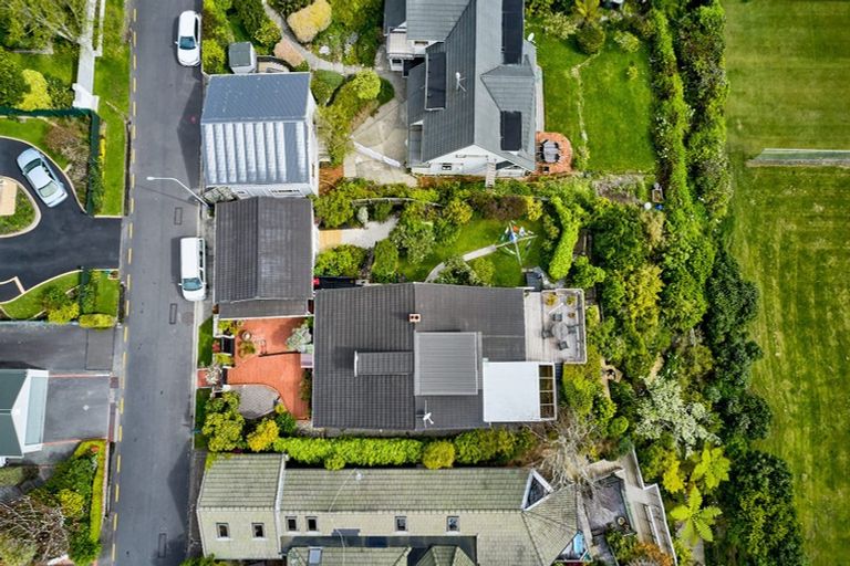 Photo of property in 5 Tui Road, Days Bay, Lower Hutt, 5013