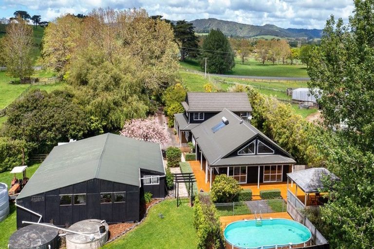 Photo of property in 858 Kaipara Flats Road, Kaipara Flats, Warkworth, 0981