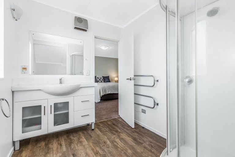 Photo of property in 31 Seddon Street, Waikanae, 5036