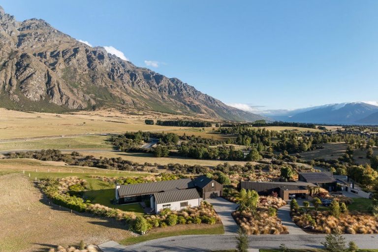 Photo of property in 36 Mckellar Drive, Jacks Point, Queenstown, 9371