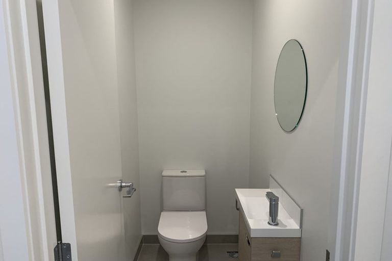 Photo of property in 9 Aquamarine Road, Rosehill, Papakura, 2113