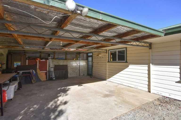 Photo of property in 14 Kilgour Street, Waihola, Milton, 9073