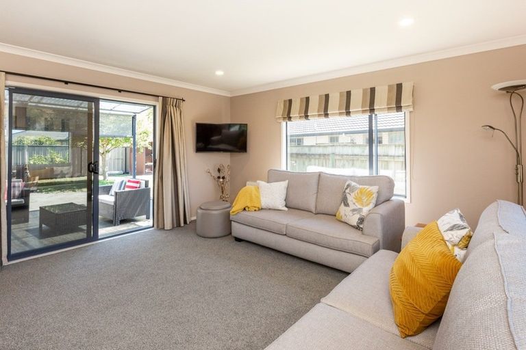 Photo of property in 9 Chenin Place, Greenmeadows, Napier, 4112