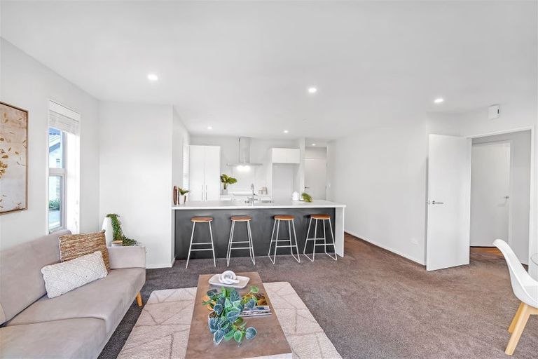 Photo of property in 9/3 Nyoli Street, Northcote, Christchurch, 8052