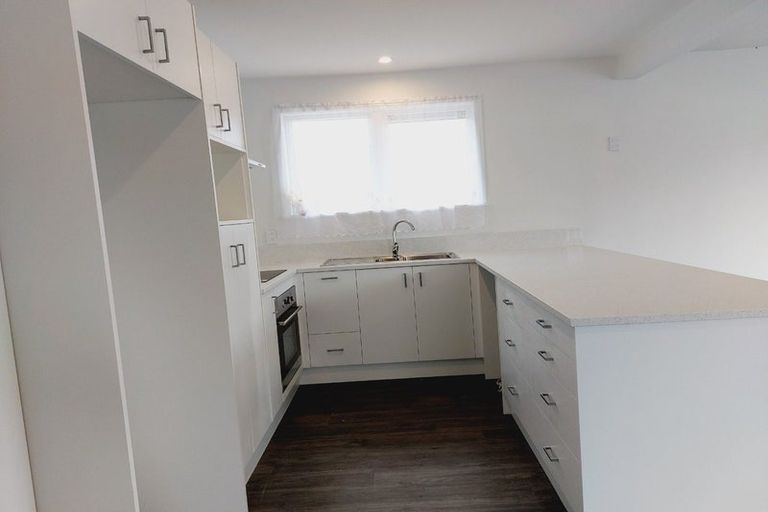 Photo of property in 57 Mcclintock Road, Massey, Auckland, 0614