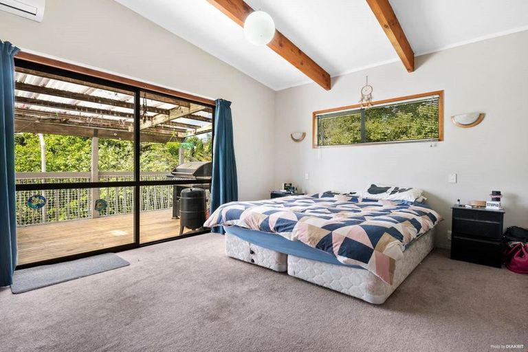 Photo of property in 59 Hebron Road, Waiake, Auckland, 0630