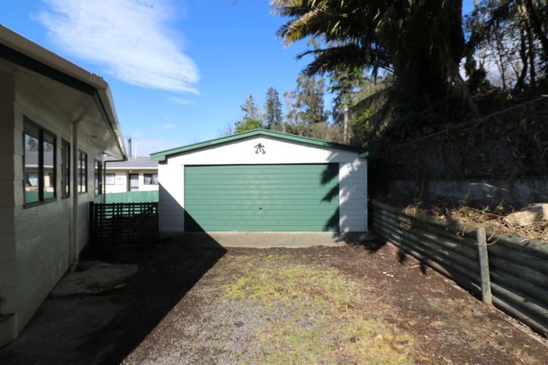 Photo of property in 11 Ruahine Street, Dannevirke, 4930