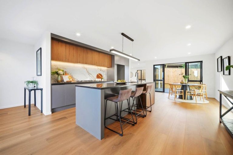 Photo of property in 35b Toroa Street, Torbay, Auckland, 0630