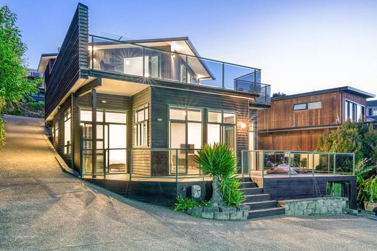 Photo of property in 57 Duncansby Road, Stanmore Bay, Whangaparaoa, 0932