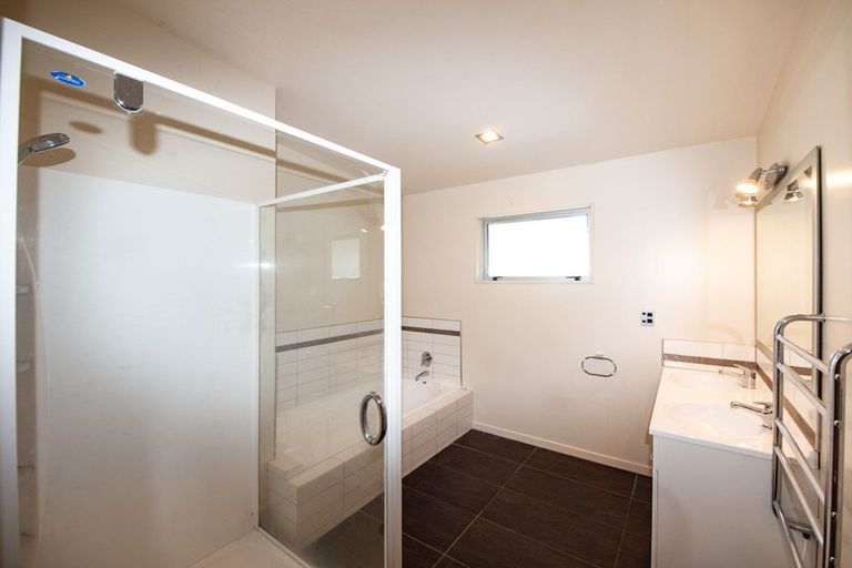 Photo of property in 3 Sedgley Grove, Churton Park, Wellington, 6037