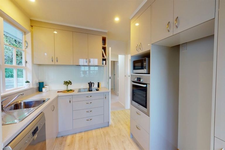 Photo of property in Regency Flats, 6/29-45 Miramar North Road, Miramar, Wellington, 6022