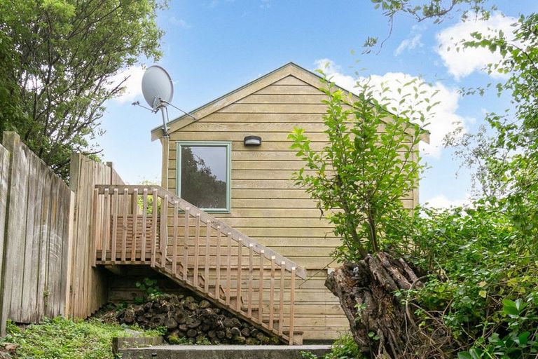 Photo of property in 18 Darlington Terrace, Miramar, Wellington, 6022