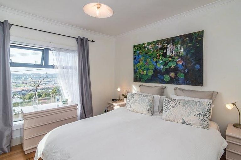 Photo of property in 92 Duncan Terrace, Kilbirnie, Wellington, 6022