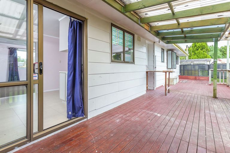 Photo of property in 4 Antalya Place, Manurewa, Auckland, 2102