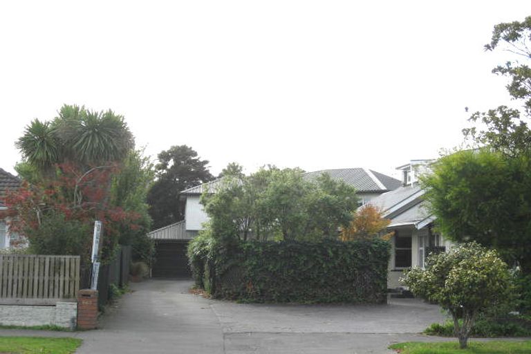Photo of property in 68a Memorial Avenue, Ilam, Christchurch, 8053