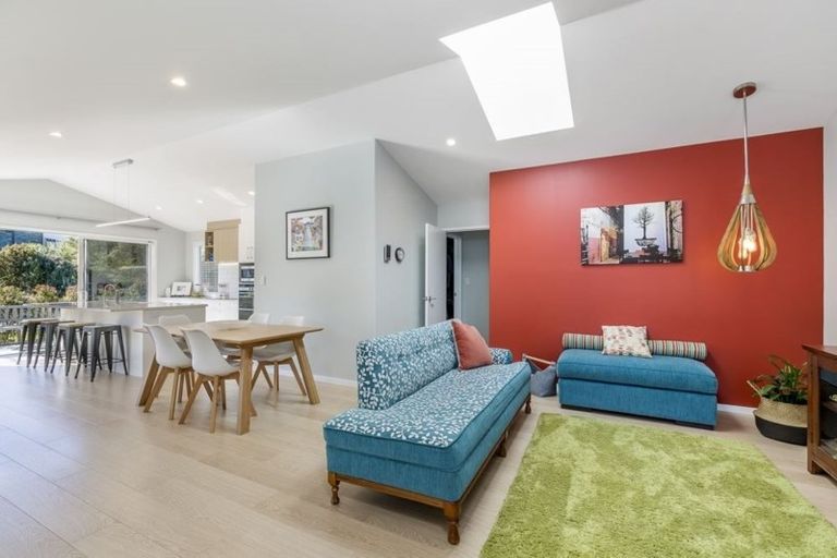 Photo of property in 16 Trevally Place, Snells Beach, 0920