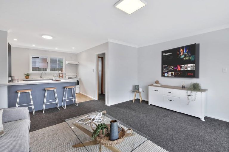 Photo of property in 2/84 Roberta Drive, Somerfield, Christchurch, 8024