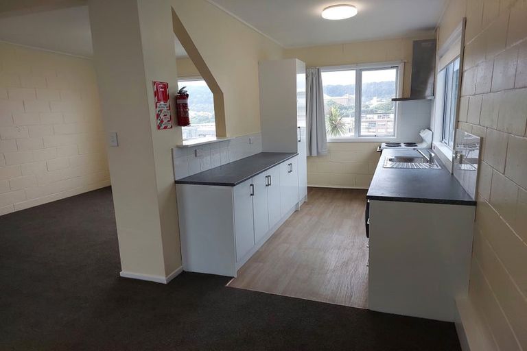 Photo of property in Carillion/the Knoll, 33 Thompson Street, Mount Cook, Wellington, 6011