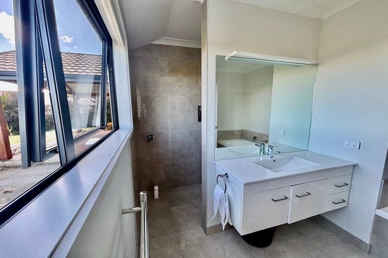 Photo of property in 10 Quarry Ridge, Poraiti, Napier, 4182