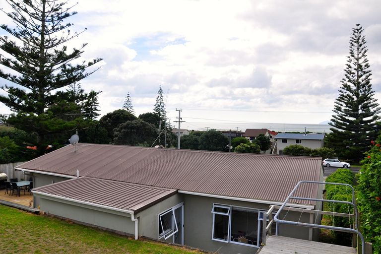 Photo of property in 174a Seaforth Road, Waihi Beach, 3611