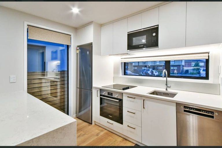 Photo of property in 1/21 Parson Lane, Papatoetoe, Auckland, 2025