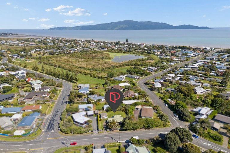 Photo of property in 3 Weggery Drive, Waikanae Beach, Waikanae, 5036