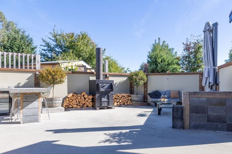 Photo of property in 20 Frye Crescent, Albert Town, Wanaka, 9305