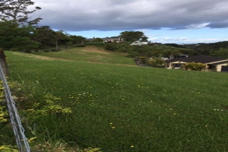 Photo of property in 215 Gills Road, Albany Heights, Auckland, 0632