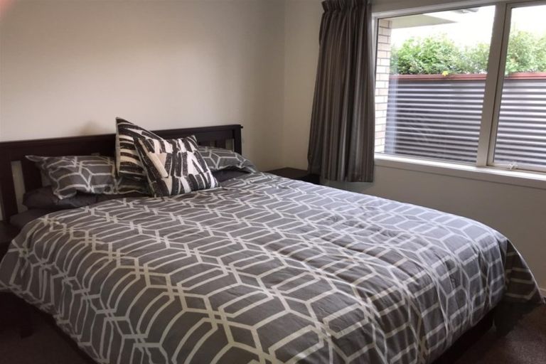 Photo of property in 35 Hamlet Street, Stratford, 4332