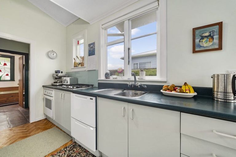 Photo of property in 7 Fairview Crescent, Kelburn, Wellington, 6012