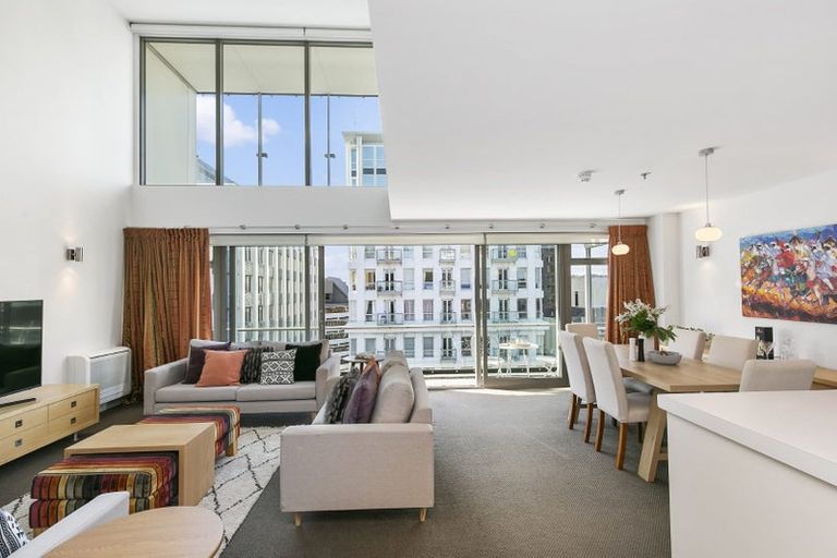 Photo of property in Montreaux Apartments, 10i/164 The Terrace, Wellington Central, Wellington, 6011