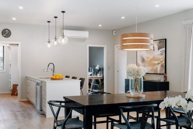 Photo of property in 2 Jacks Point Rise, Jacks Point, Queenstown, 9371