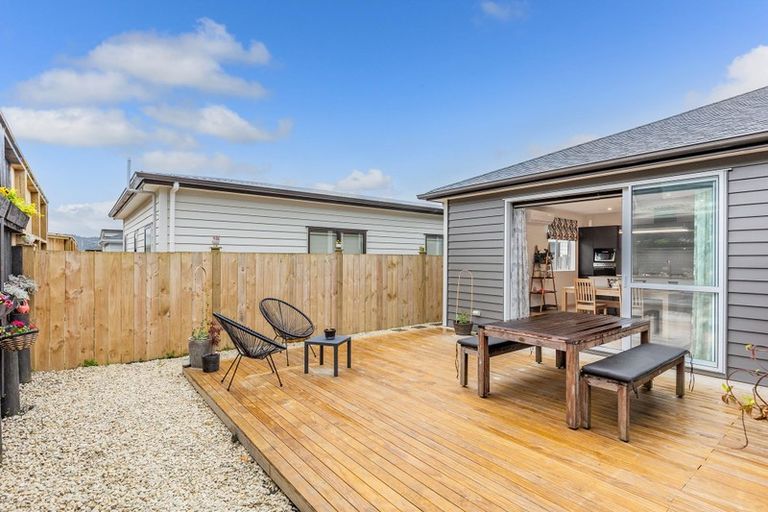 Photo of property in 5 Ropere Street, Kumeu, 0810