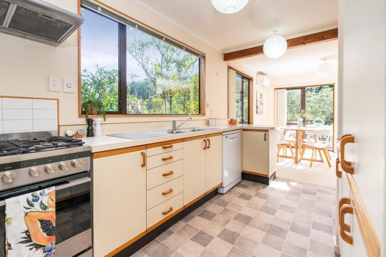 Photo of property in 13 Bendbrook Way, Ngaio, Wellington, 6035