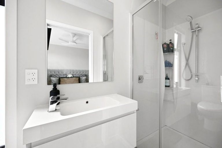 Photo of property in 2/25 Thackeray Street, Hamilton Lake, Hamilton, 3204