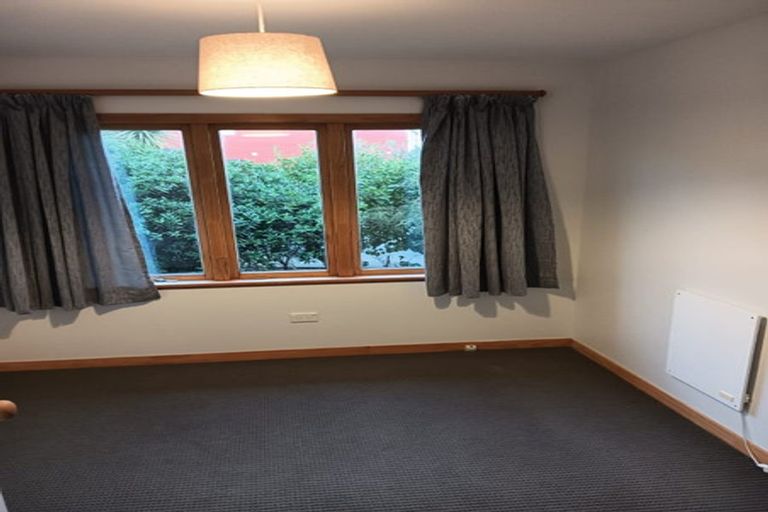 Photo of property in 67 Frobisher Street, Island Bay, Wellington, 6023