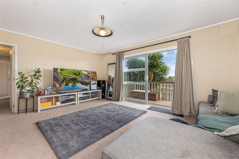 Photo of property in 62 Hamilton Drive, Waiuku, 2123