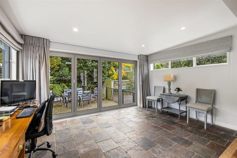 Photo of property in 31 Sumnervale Drive, Sumner, Christchurch, 8081