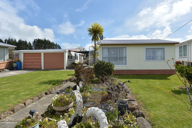 Photo of property in 37 Waro Drive, Hikurangi, 0114