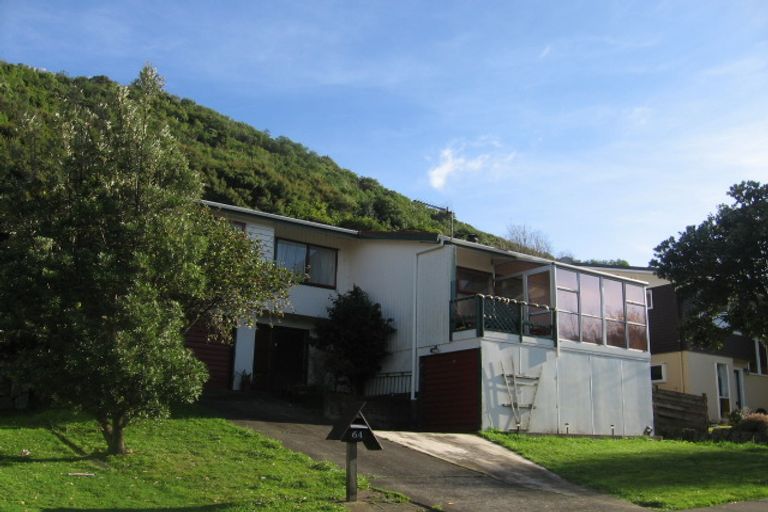 Photo of property in 64 Spinnaker Drive, Whitby, Porirua, 5024